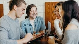 Генеральны дырэктар LinkedIn кажа, што хутка будуць патрэбны не дыпломы, а вось гэтыя якасці