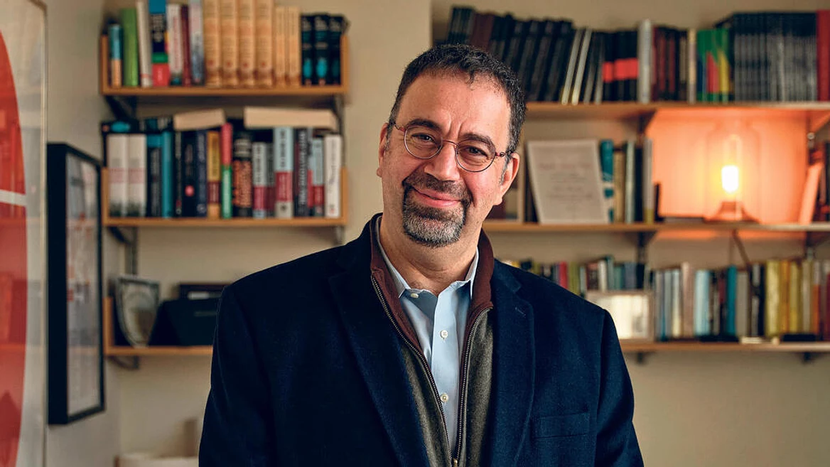 «Если исчезнет 20% рабочих мест демократия не выживет» — нобелевский лауреат о рисках ИИ