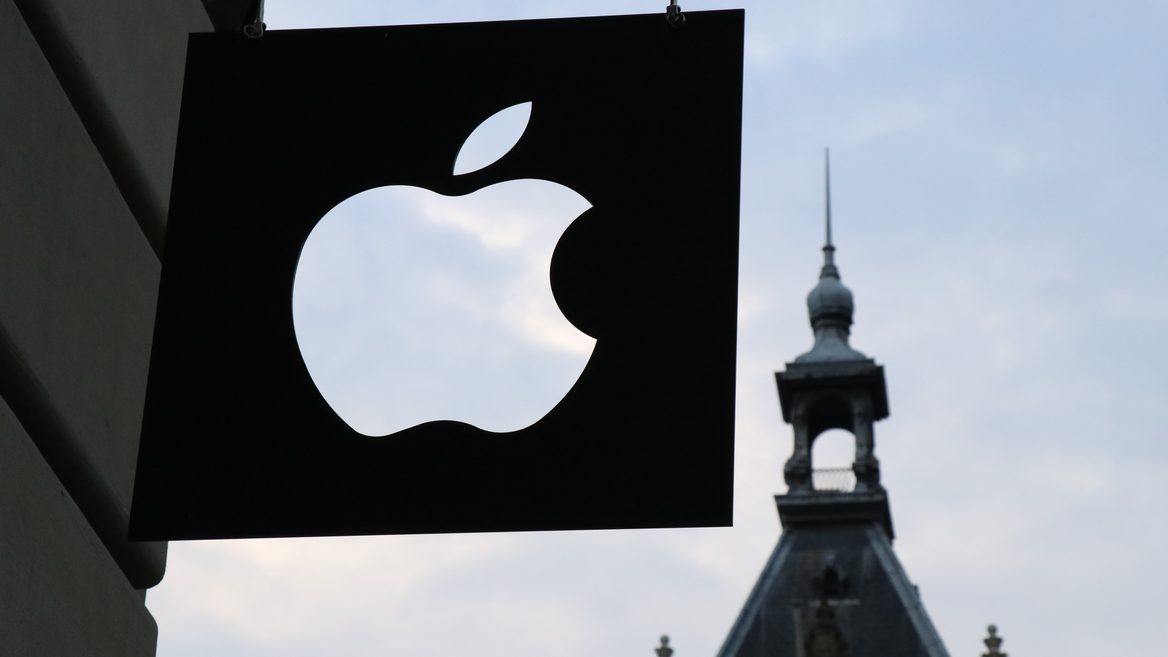 Гендиректор Apple назвал качества которые ищет в сотрудниках