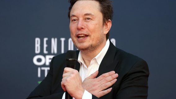Теперь любой сотрудник Tesla может подать в суд на Маска — если имеет акций на $30 млрд