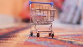 Банки обязали делиться с налоговой вашими покупками на иностранных маркетплейсах Банки обязали делиться с налоговой вашими покупками на иностранных маркетплейсах