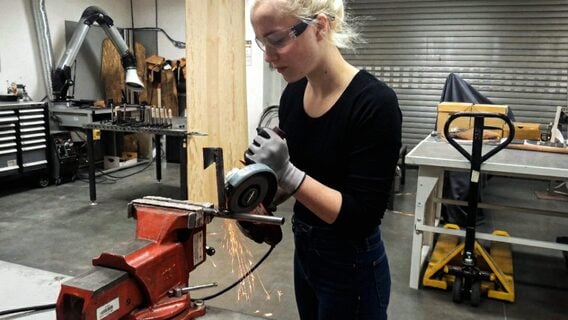 «Трэш ін — трэш аўт. Гэта закон усяго». Як беларуска навучае студэнтаў ШІ ў Варшаўскім універсітэце