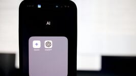 Чат-боты сталі даваць удвая больш ілжывых адказаў, чым год таму Чат-боты сталі даваць удвая больш ілжывых адказаў, чым год таму