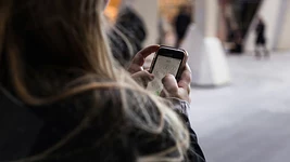 Мобильные операторы дали бесплатный интернет и звонки в роуминге беларусам на Ближнем Востоке