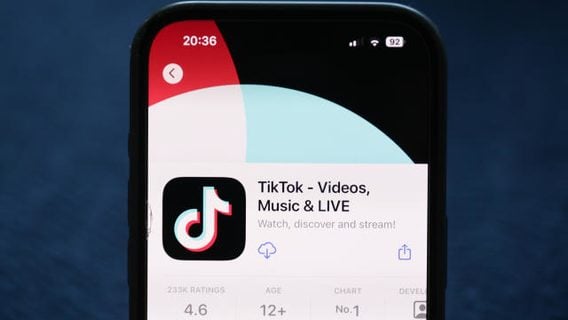 TikTok вернулся в App Store и Google Play в США