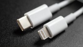 Apple выпустила переходник с USB-C на Lightning за $29