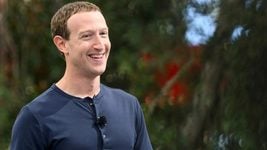 Meta хантит разработчиков ИИ из OpenAI и Google для создания «суперинтеллекта» Meta хантит разработчиков ИИ из OpenAI и Google для создания «суперинтеллекта»