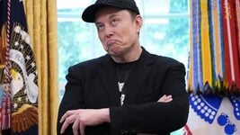 У Маска новая навязчивая идея: роботакси спасёт от провалов Tesla У Маска новая навязчивая идея: роботакси спасёт от провалов Tesla