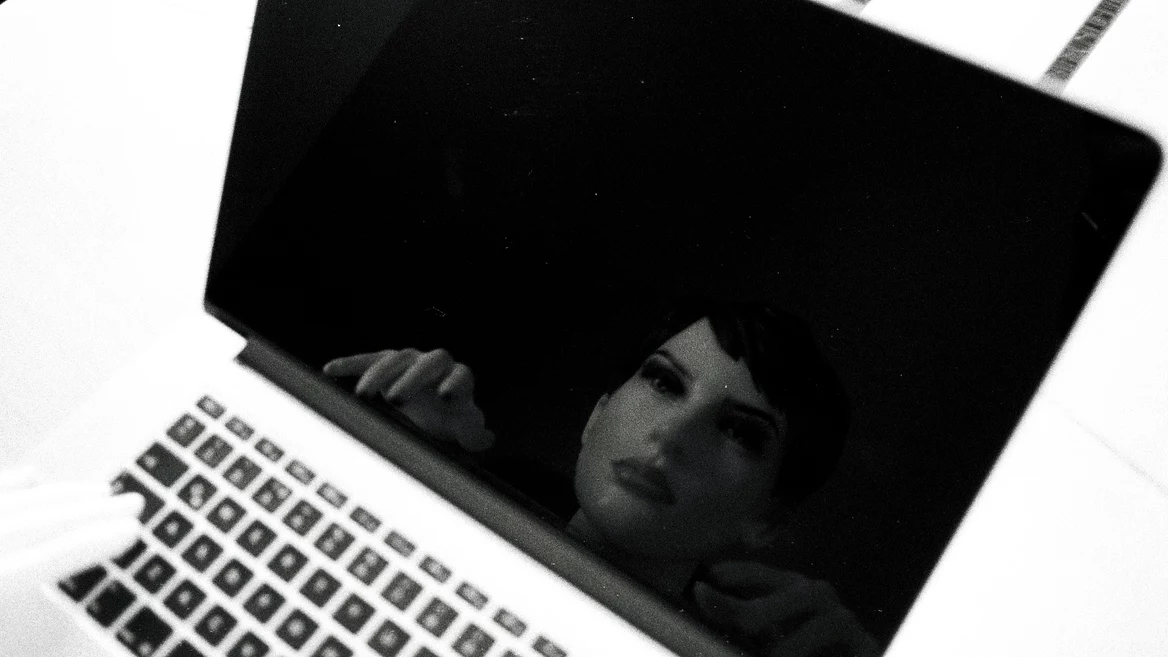 Вайб-кодинг начнёт разрушать семьи? Айтишники рассказали как ИИ откусывает часть жизни с партнёрами