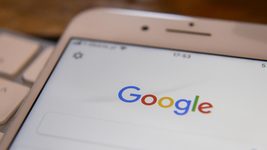 Google ежегодно платит до $20 млрд за свой поисковик в iOS