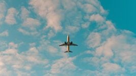 Вильнюс — Тбилиси — Варшава. Беларус сменил три локации — вот его впечатления