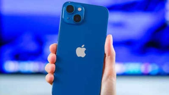 Против Apple и Amazon подали коллективный иск за накрутку цен на iPhone