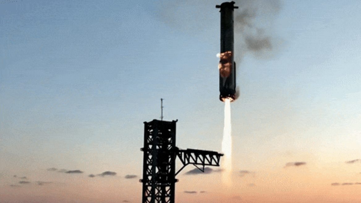 SpaceX впервые смогла посадить первую ступень Starship на стартовую площадку