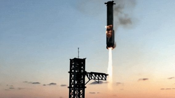 SpaceX впервые смогла посадить первую ступень Starship на стартовую площадку