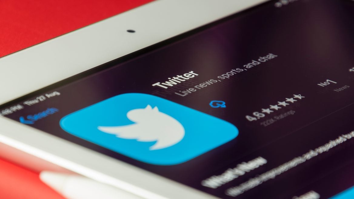 Twitter попытается вернуть часть уволенных сотрудников потому что уволил кого не надо было