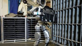 Робот Boston Dynamics научился самостоятельно сортировать вещи