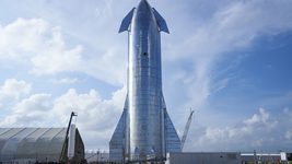 SpaceX продает горелку в форме корабля Starship