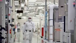 Intel уволит до 10 тысяч человек Intel уволит до 10 тысяч человек