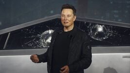 Tesla паказала «самыя даступныя» электракары, але канкурэнты ўсё роўна таннейшыя