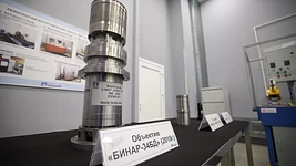 Лукашенко запустил производство в сфере микроэлектроники и сказал не париться насчёт ИИ