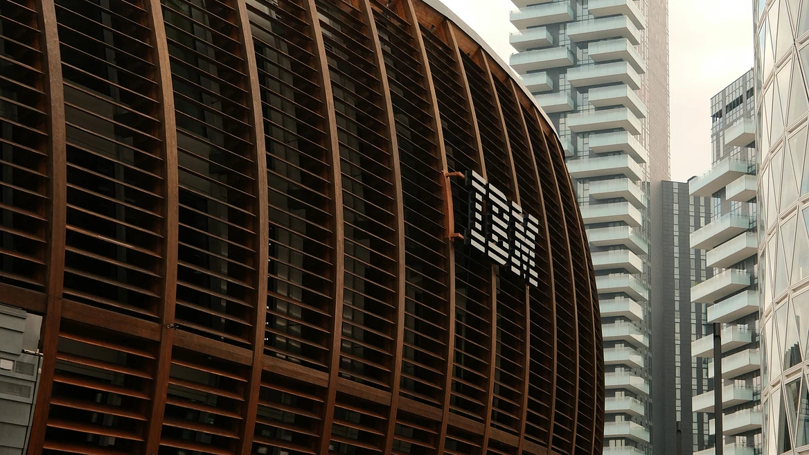 IBM собралась утроить наём джунов несмотря на ИИ