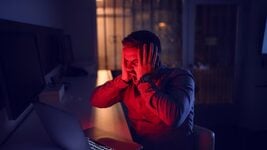 За «умными» ответами Gemini скрывается изнурительный труд ИИ-модераторов