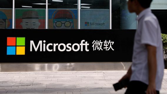 Microsoft вывозит ИИ-специалистов из Китая