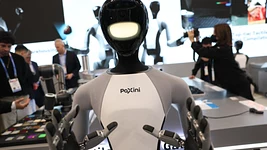 «ИИ-иммигранты»: глава Nvidia объяснил, кто будет работать вместо людей