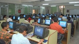 Бот-единорог с инвестициями Microsoft оказался кучей индийцев, которые писали код вместо ИИ Бот-единорог с инвестициями Microsoft оказался кучей индийцев, которые писали код вместо ИИ