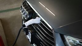 Почти пятая часть авто, которые покупают беларусы, — «электрички»