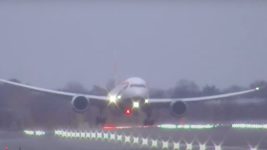 На YouTube за посадкой самолётов во время супершторма в Лондоне следили сотни тысяч