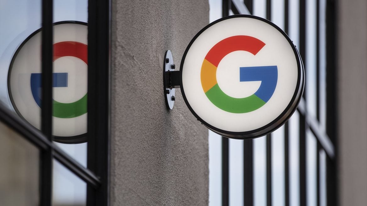Работник Google получает меньше чем его дочка в фастфуде