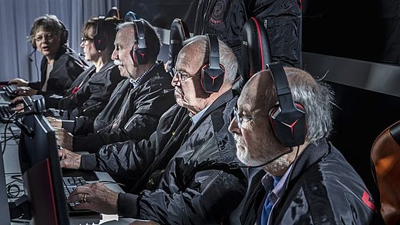От 60 до 80 лет: в Швеции создали «очень взрослую» команду по Counter Strike 