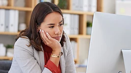 Женщины в ИТ чаще мужчин рискуют потерять работу из-за ИИ