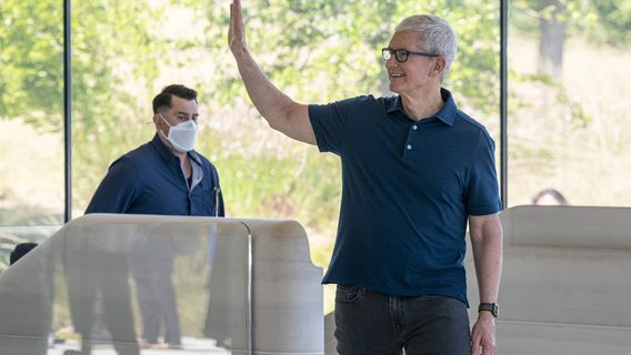 Apple стремительно теряет топ-менеджеров