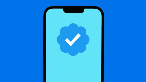 Подписчики Twitter Blue могут скрывать галочки верификации