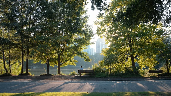 «Сябры паехалі, застаўся толькі я». Што трымае айцішнікаў у Грузіі ў 2026