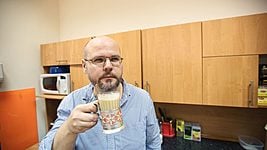 «За лишнюю сотню никуда не побегу». Как минский программист проработал 17 лет на одном месте 