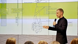 Чаму карткай мы трацім больш, а з Kindle запамінаем менш? Тлумачыць лекар