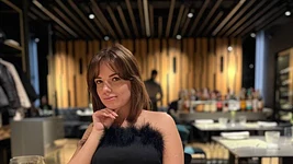 «Айцішную зп яшчэ не зарабляю». Скончыла БДУІР, марыла праграмаваць — але набыла кафэ. Ці добры выбар у гэтыя часы?