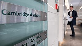 Cambridge Analytica объявила о закрытии из-за «несправедливо негативного» освещения в СМИ 