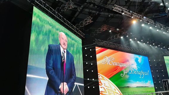 Лукашенко закрывает границу с Литвой и Польшей — или нет