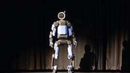 Google и Boston Dynamics наделят человекоподобных роботов ИИ-мозгами. А потом затестят на заводах Hyundai