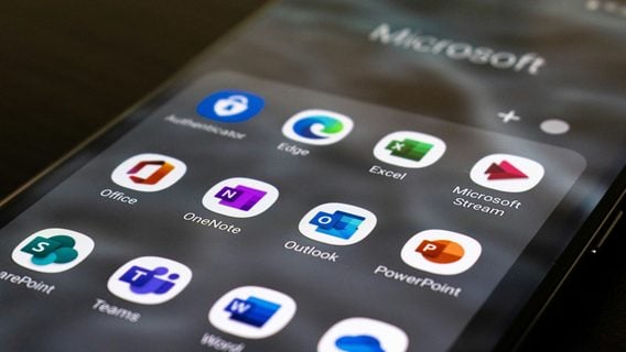 Возвращаются? Intel и Microsoft зарегистрировали товарные знаки в России