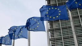 ЕС запретил экспорт услуг ИТ-консалтинга в Россию — это затронет и техногигантов, и переехавших айтишников