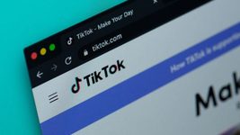 TikTok обязал авторов помечать дипфейки в роликах