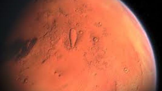 Марсоход InSight сделал прощальное селфи — у него заканчивается энергия
