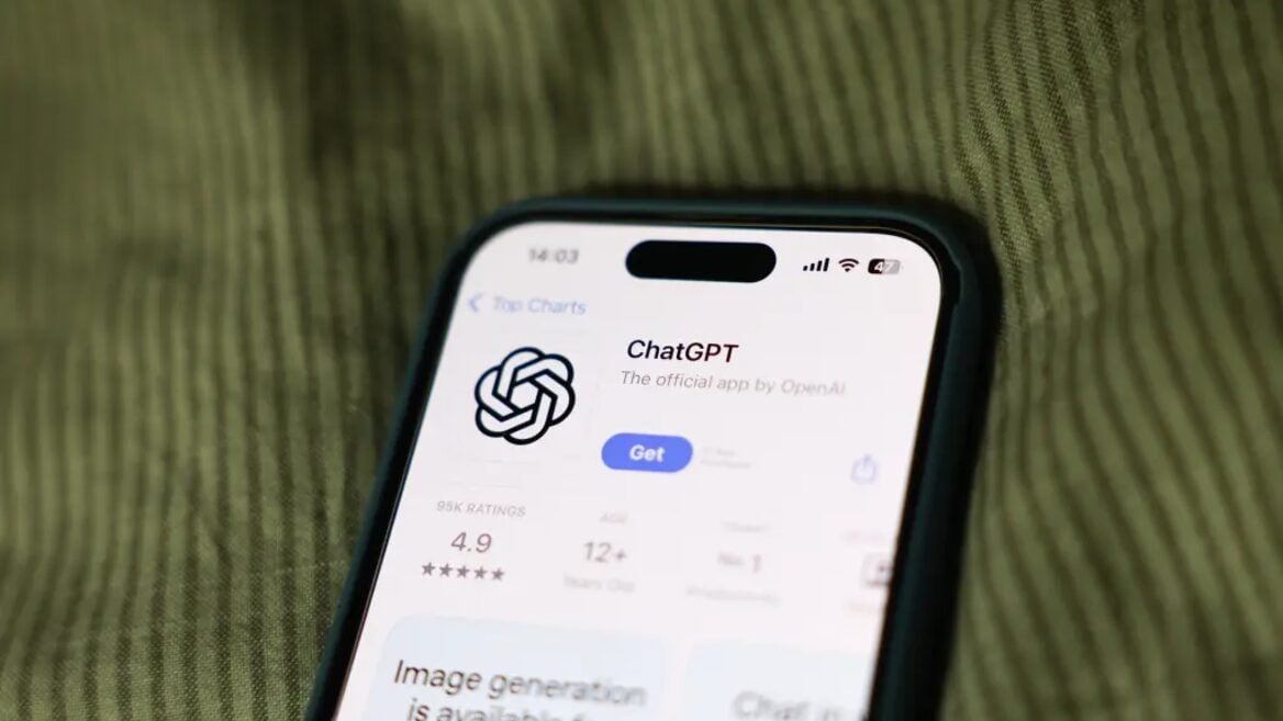 Рост ChatGPT упершыню запаволіўся: эфект навізны вычарпаўся