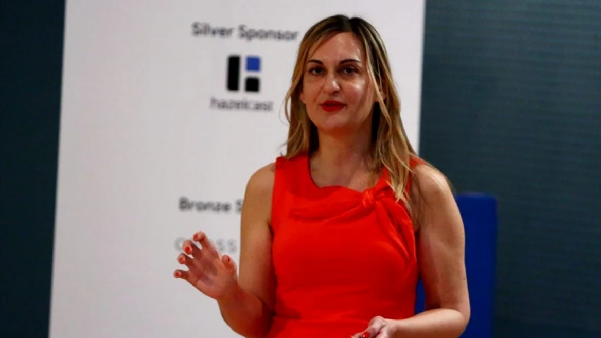 Предпринимательница научила ИИ&nbsp;думать как Джобс&nbsp;— модель помогает управлять компанией