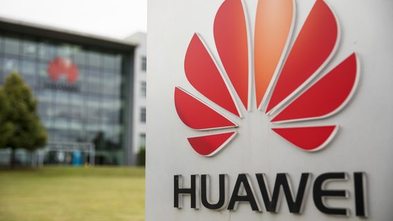 Huawei продолжает работать и нанимать сотрудников в России